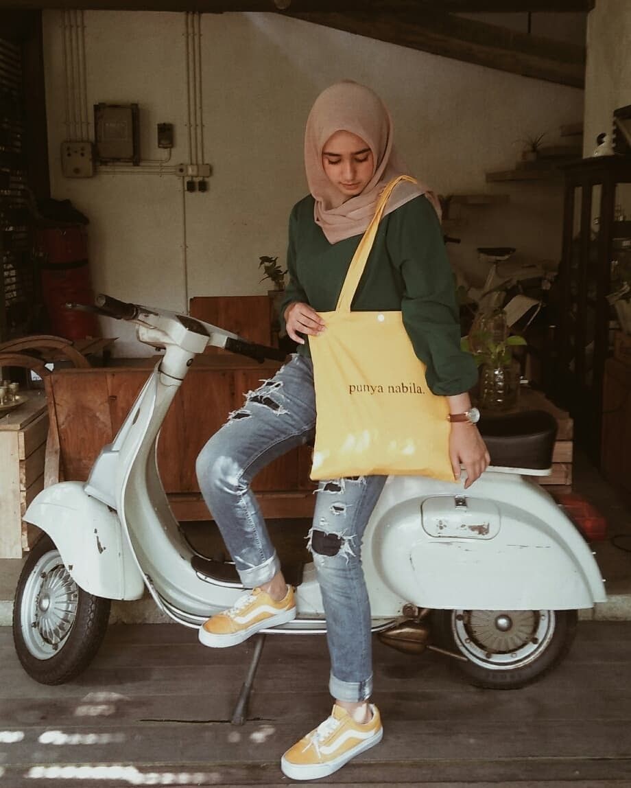 Calon Idola Baru, 9 Gaya OOTD ala Nabilah Vadaq yang Kece Abis