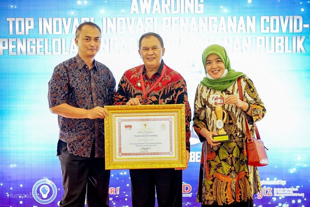 Pemkot Bandung Juara 1 Pengelolaan Pengaduan Pelayanan Publik 2020