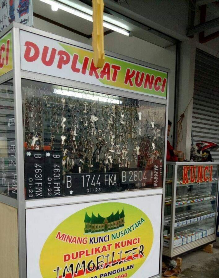 10 Potret Nama Tukang Kunci, Ada Gunakan Nama Dukun
