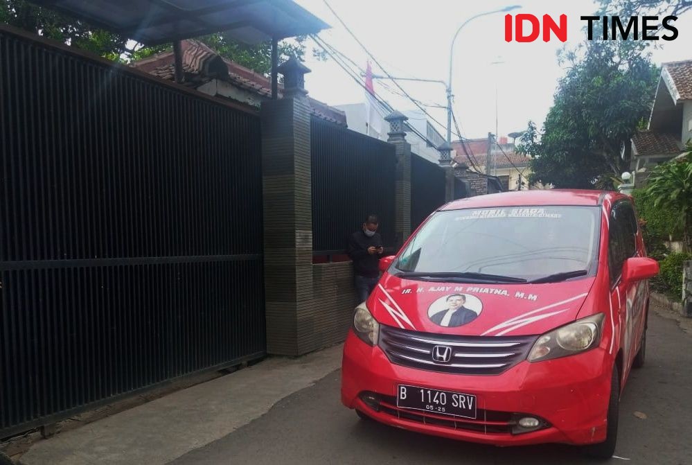 Rumah Wali Kota Cimahi Ajay M. Priatna Sepi Setelah Dijemput KPK