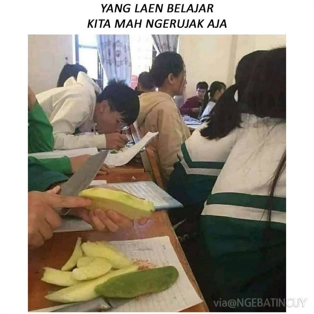 10 Meme Kebiasaan Aku Vs Orang Lain Ini Bikin Ngakak