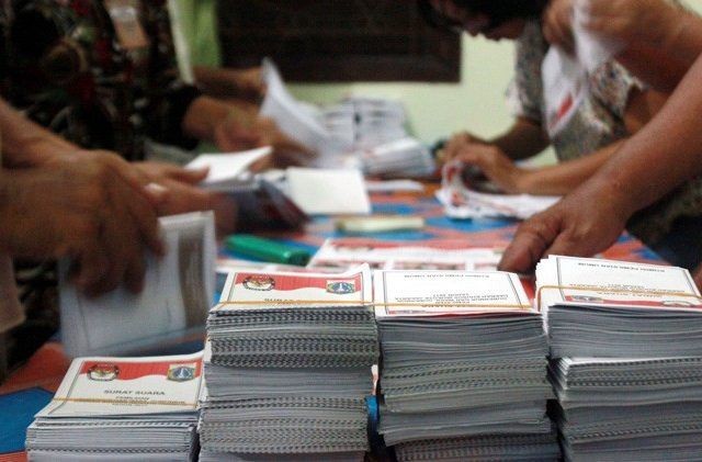 KPU Bandar Lampung Bakar 1.767 Surat Suara Rusak