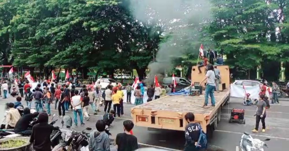 Demonstran Penolak Rizieq Shihab di Makassar Dipukuli dan Dipanah
