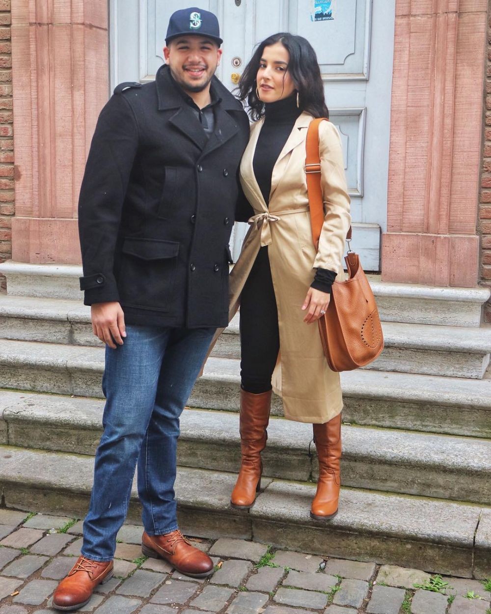 10 OOTD Couple Tasya Farasya & Ahmad Assegaf, Romantis!