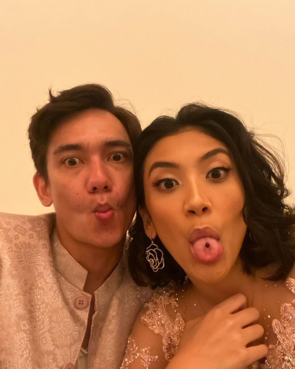Hati Berbunga-bunga, 11 Artis Indonesia 2020 Punya Pacar Baru