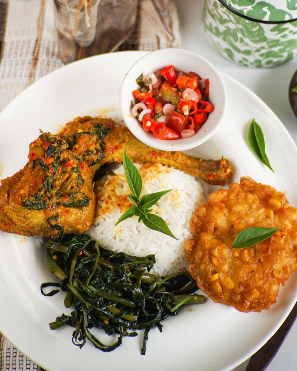 Disukai Bule, Inilah 10 Masakan Ayam Indonesia yang 