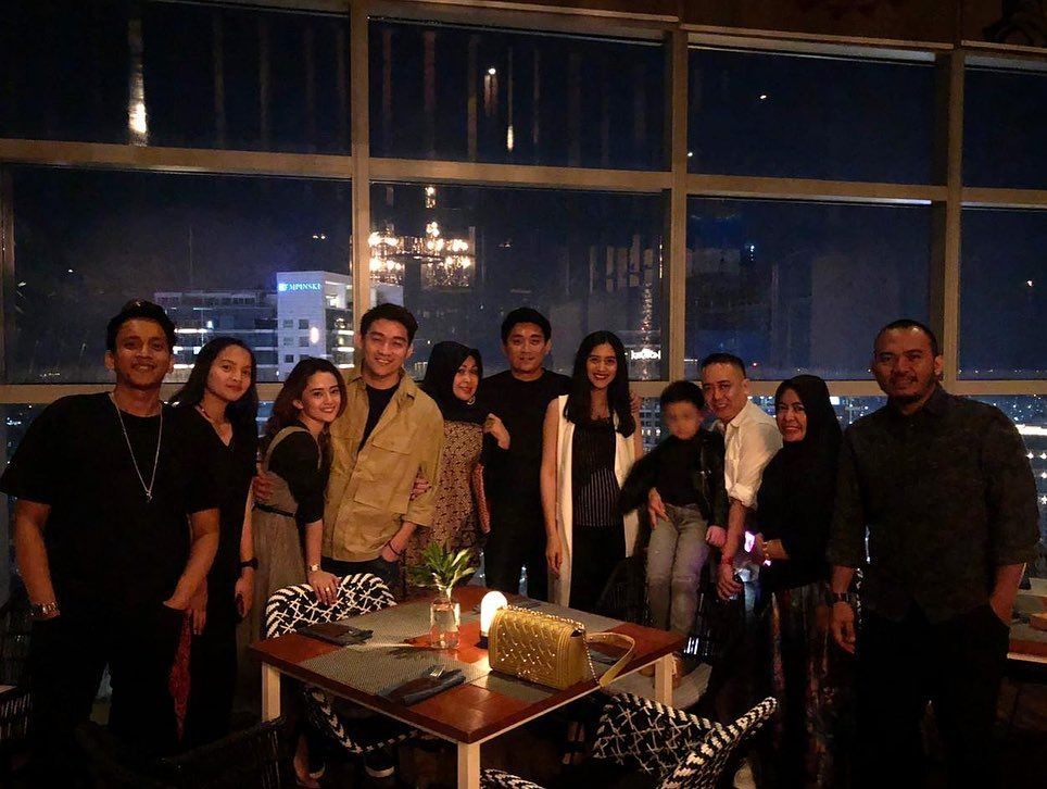 Makin Dekat dan Mesra, 10 Kebersamaan Ifan Seventeen dan Citra Monica