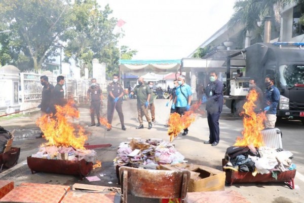 Kejari Medan Musnahkan Barang Bukti Senilai Rp1,7 Miliar