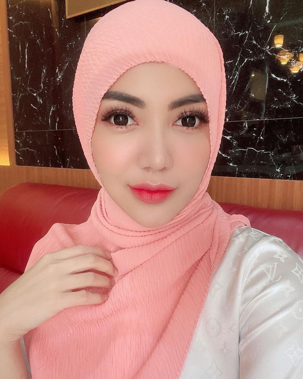 9 Artis Jelita yang Pilih Berhijab di 2020, Tampil Makin Adem