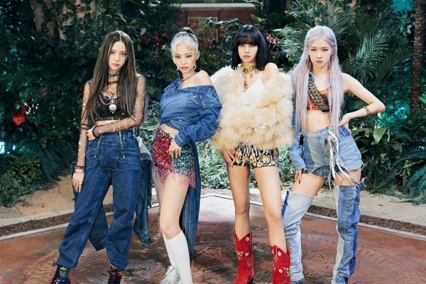 Girlband Korea Paling Populer 2020 hingga Sunny Dahye Pakai Batik