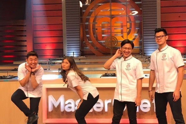 Satu-satunya Kontestan Wanita Tersisa, 10 Potret Nindy MasterChef