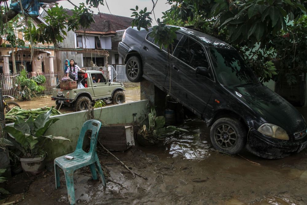 Potret Kerusakan Usai Banjir di Medan dan Sekitarnya