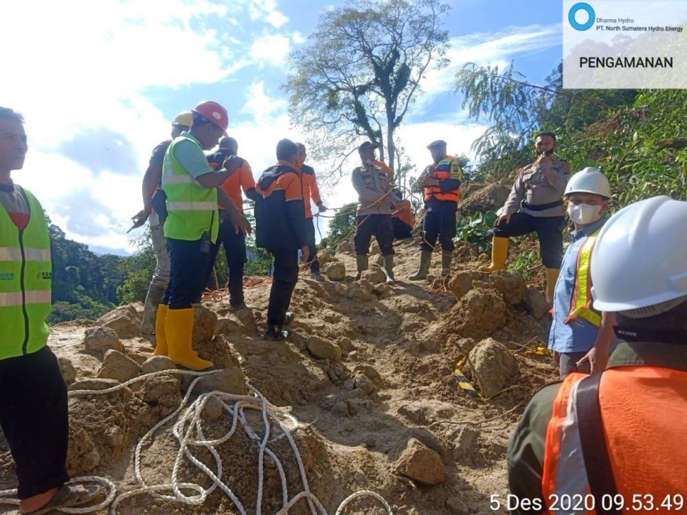 Hari Kedua, Operator Escavator PLTA Batang Toru Belum Ditemukan