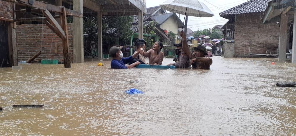 Banjir dan Longsor di Lebak, Satu Warga Hanyut Terseret Arus 
