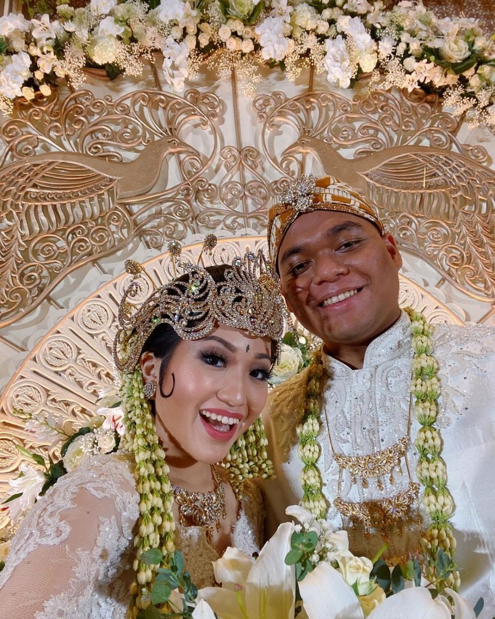 9 Inspirasi Pelaminan Mewah ala Audrey, Putri Mario Teguh