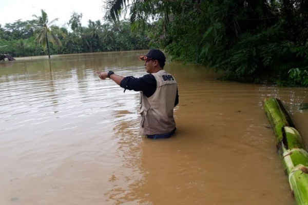 Ratusan Rumah di Lebak Rusak Akibat Banjir, Longsor dan Puting Beliung