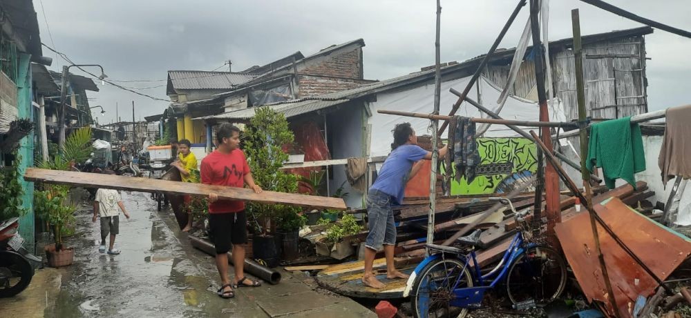 Pembebasan Lahan di Barat Tambak Lorok Semarang Beres, Pemasangan Sheet Pile Dikebut