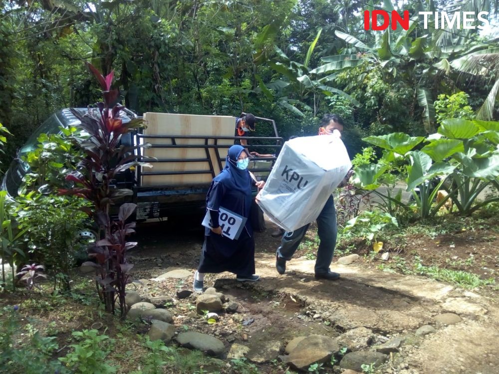 KPU Purbalingga Dirikan Dua TPS Darurat di Lokasi Bencana Tanah Gerak