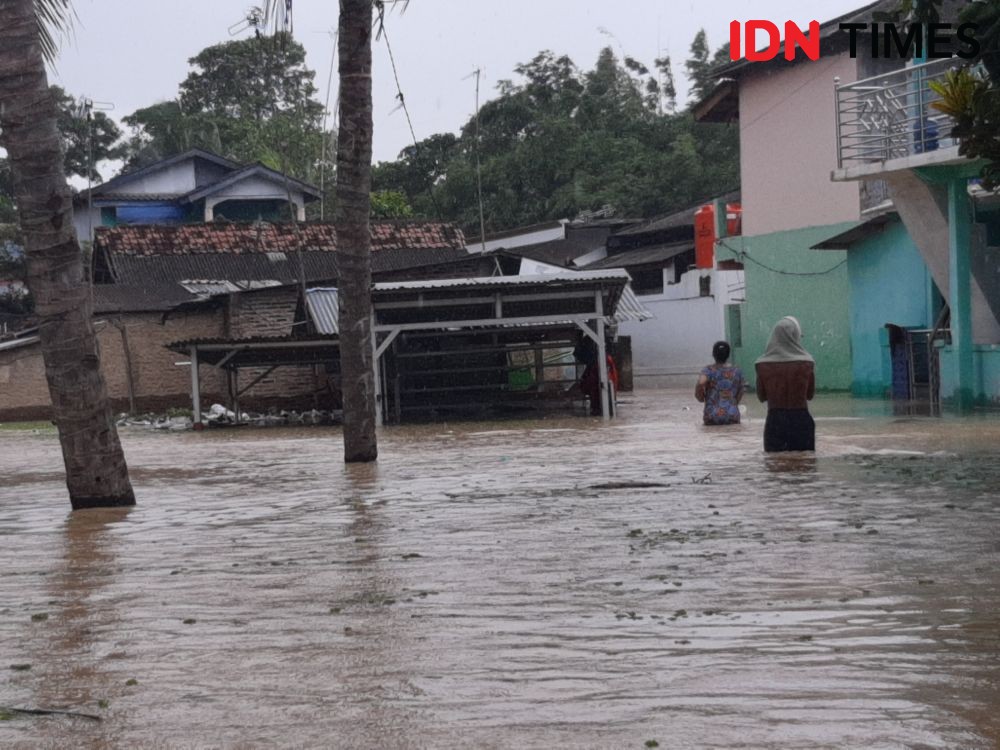 Sejumlah Lokasi TPS di Serang Terisolir Akibat Banjir 