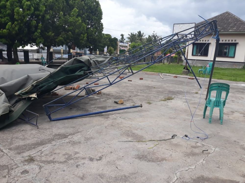 Dua TPS di Lombok Tengah Rusak Diterjang Angin
