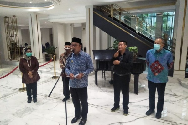 Ridwan Kamil Minta Perbankan Tingkatkan Kredit Sektor Pertanian Jabar