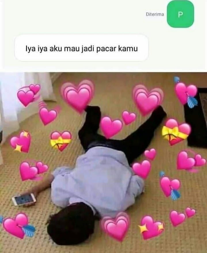 10 Meme Lucu Ekspresi Cowok Ketika Digombalin