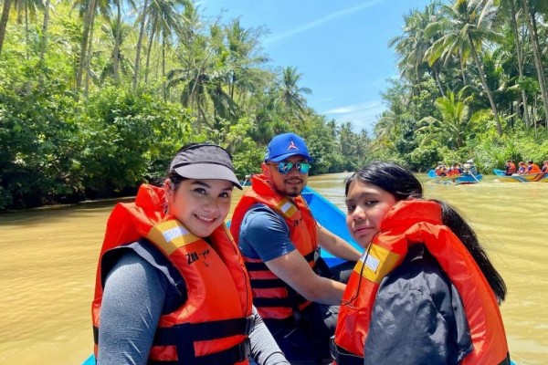 10 Potret Keluarga Agus Yudhoyono Nikmati Liburan di Pacitan, Kompak!