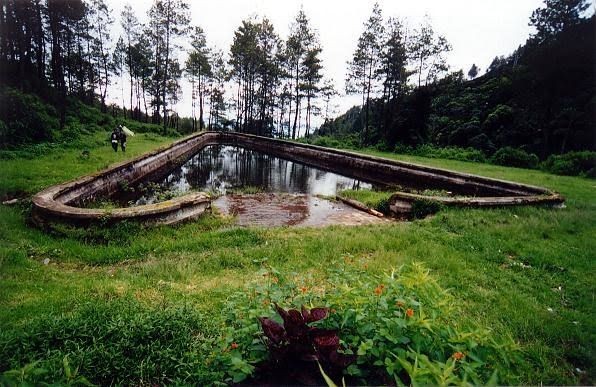 6 Kolam Renang Angker di Indonesia, Ada Sosok Noni Belanda