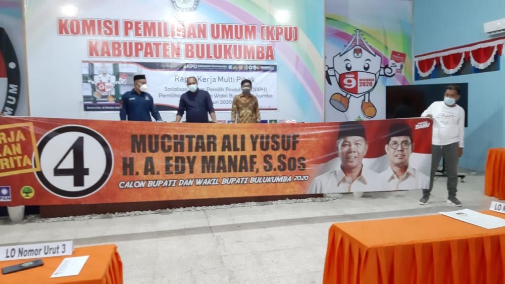 Unjuk Rasa Soroti 100 Hari Kerja Bupati Bulukumba Berakhir Ricuh