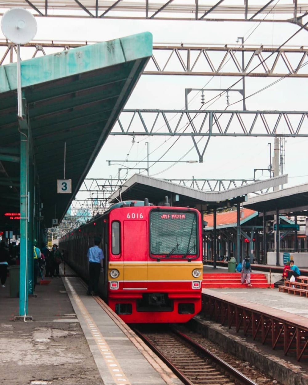 Stasiun Kereta Api Yang Terkenal Paling Angker Di Indonesia My Xxx