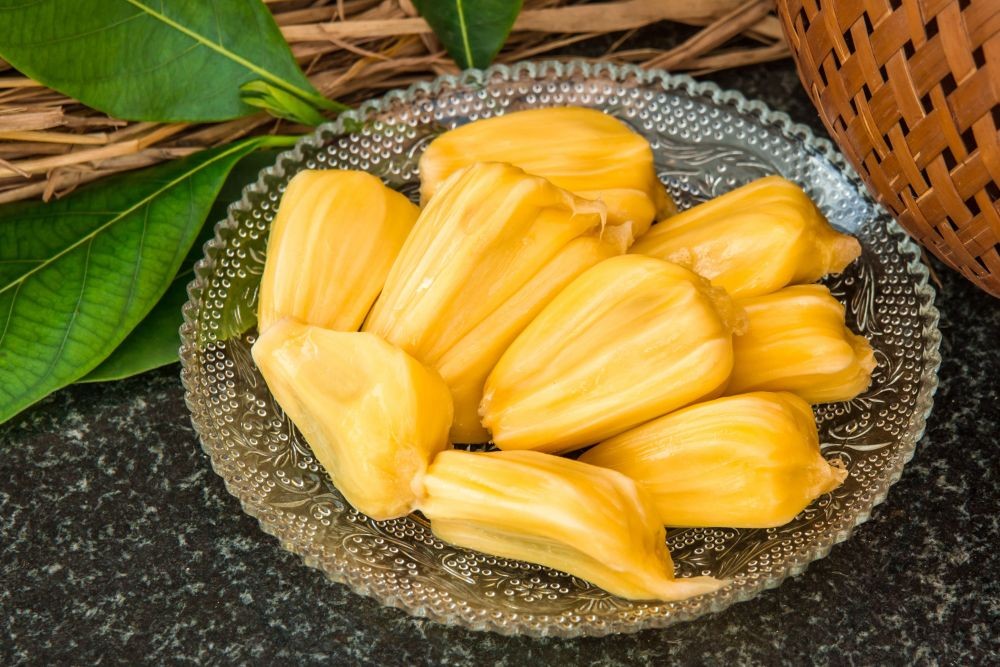 Gak Cuma Durian, Ini 9 Buah Eksotis Indonesia yang Dibenci Bule