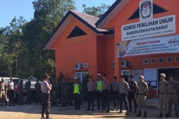 Profil Fransiskus Xaverius Yapan, Putra Daerah Pemimpin Kutai Barat