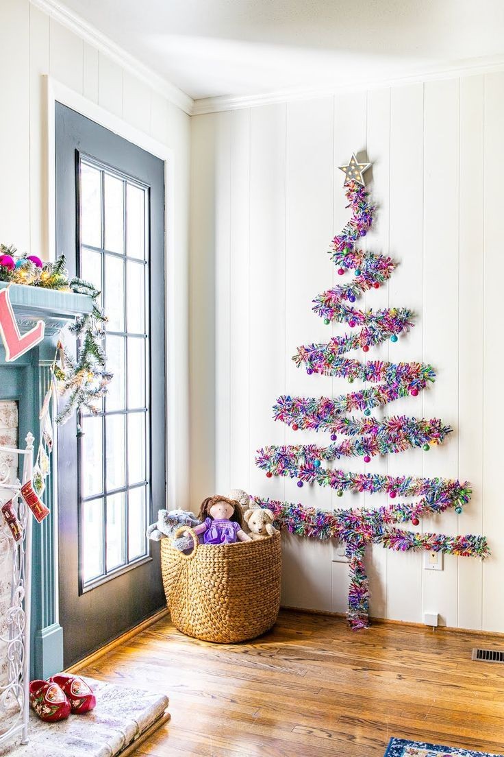 9 Ide Dekorasi  Ruangan Mungil Bertema Natal  yang Simpel 