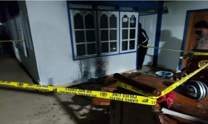 Rumah Ketua KPU Muna Sulawesi Tenggara Dilempar Bom Molotov
