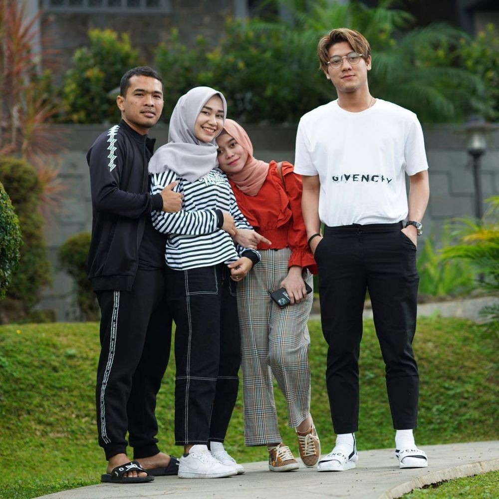 Rizky Billar Posting Foto Lesty Kejora dengan Caption Romantis