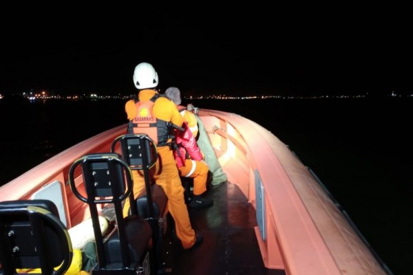Kapal Bocor, Enam ABK KM Riski Laut Berhasil Diselamatkan