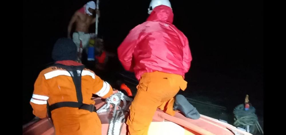 Kapal Bocor, Enam ABK KM Riski Laut Berhasil Diselamatkan