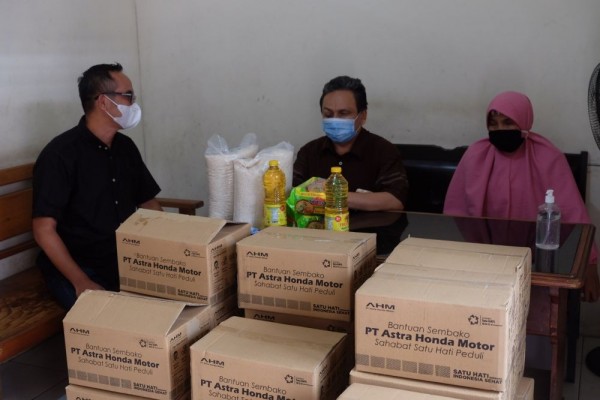 Akhir Tahun, Honda Bantu Masyarakat Tuna Netra hingga Yatim Piatu