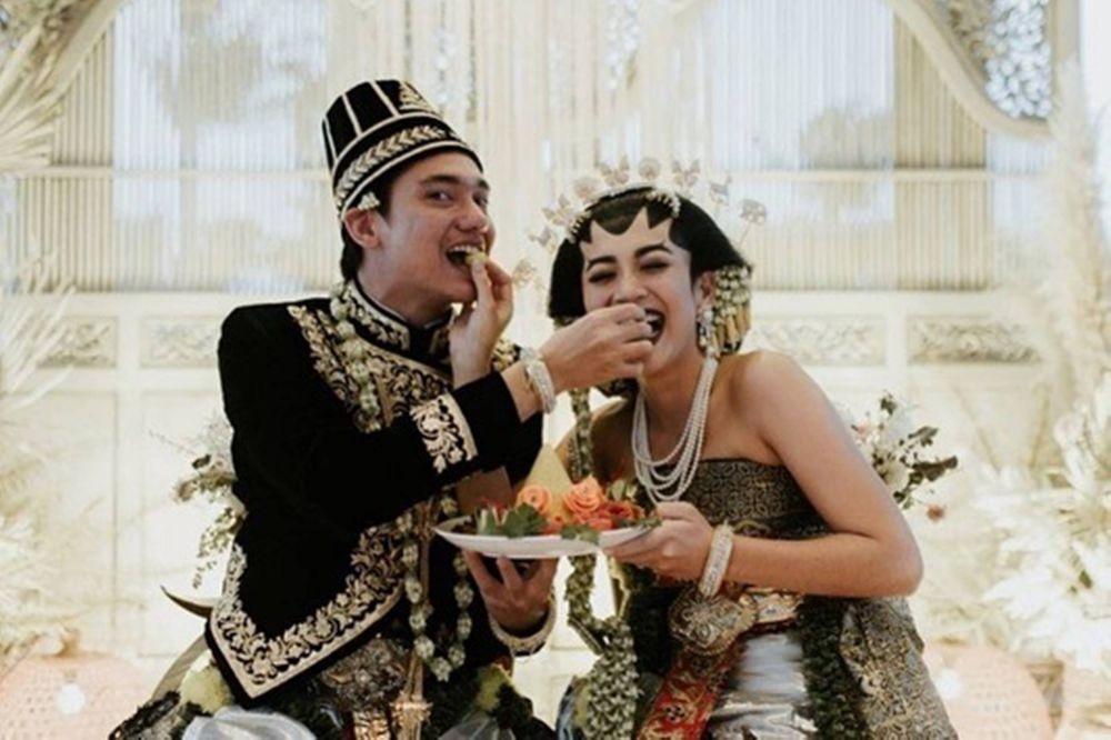 Lepas Masa Lajang, 11 Artis Umbar Mesra Menikah Desember 2020