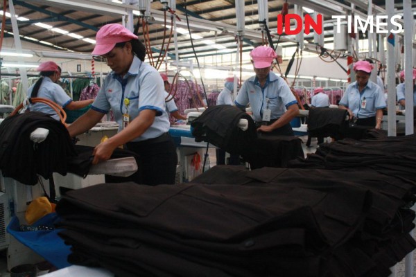 Daftar Industri Tekstil dan Alas Kaki yang PHK Massal Karyawan  