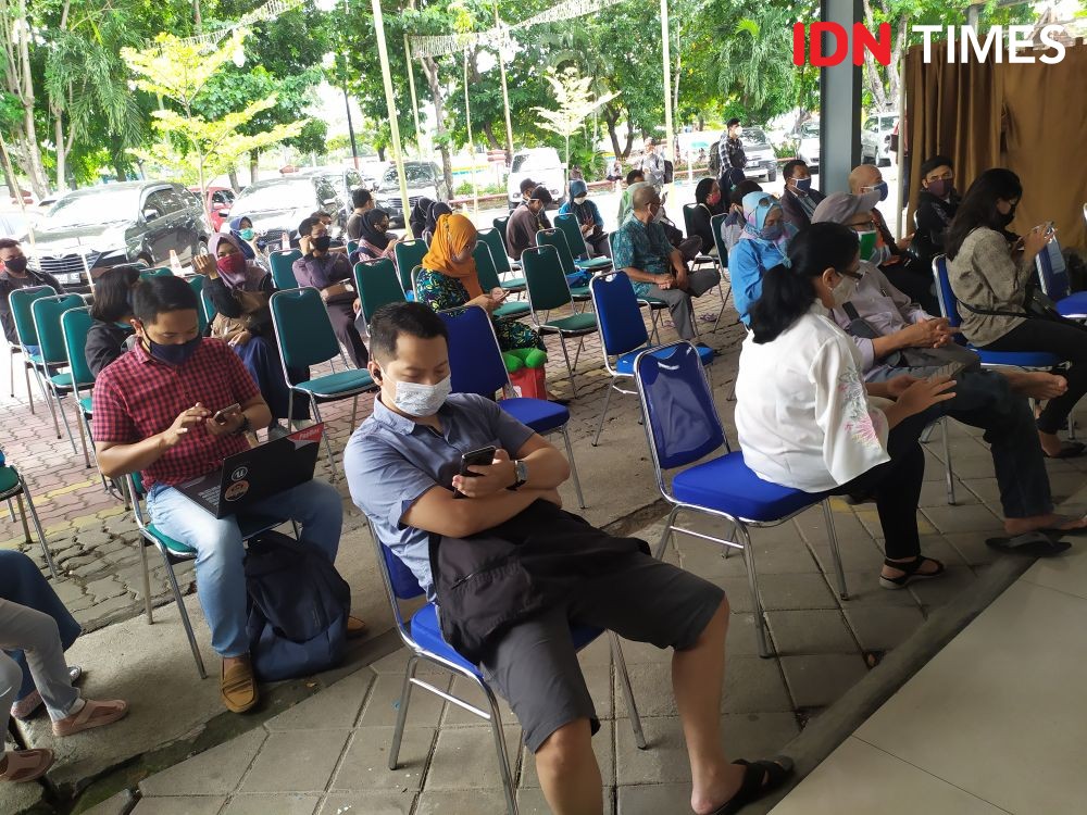Harga Lebih Murah, Penumpang KA Jalani Rapid Antigen di Stasiun Tawang