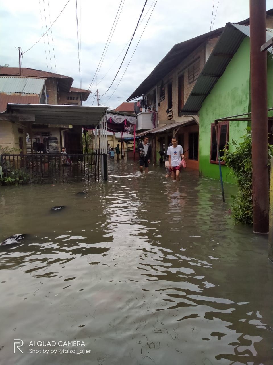 Medan Diguyur Hujan, Perumahan De Flamboyan Banjir hingga 1,5 Meter