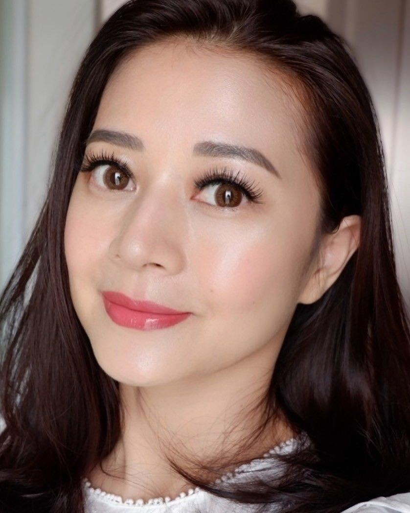 6 Gaya Makeup yang Diprediksi Hits Tahun 2021, Penuh Warna!