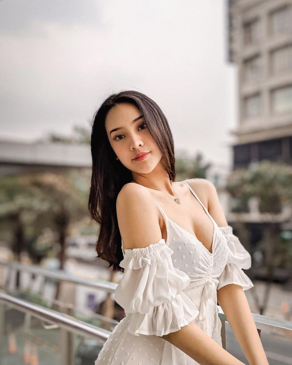10 Adu Gaya Anya Geraldine Vs Amanda Manopo, Sempat Dekat sama Bio One