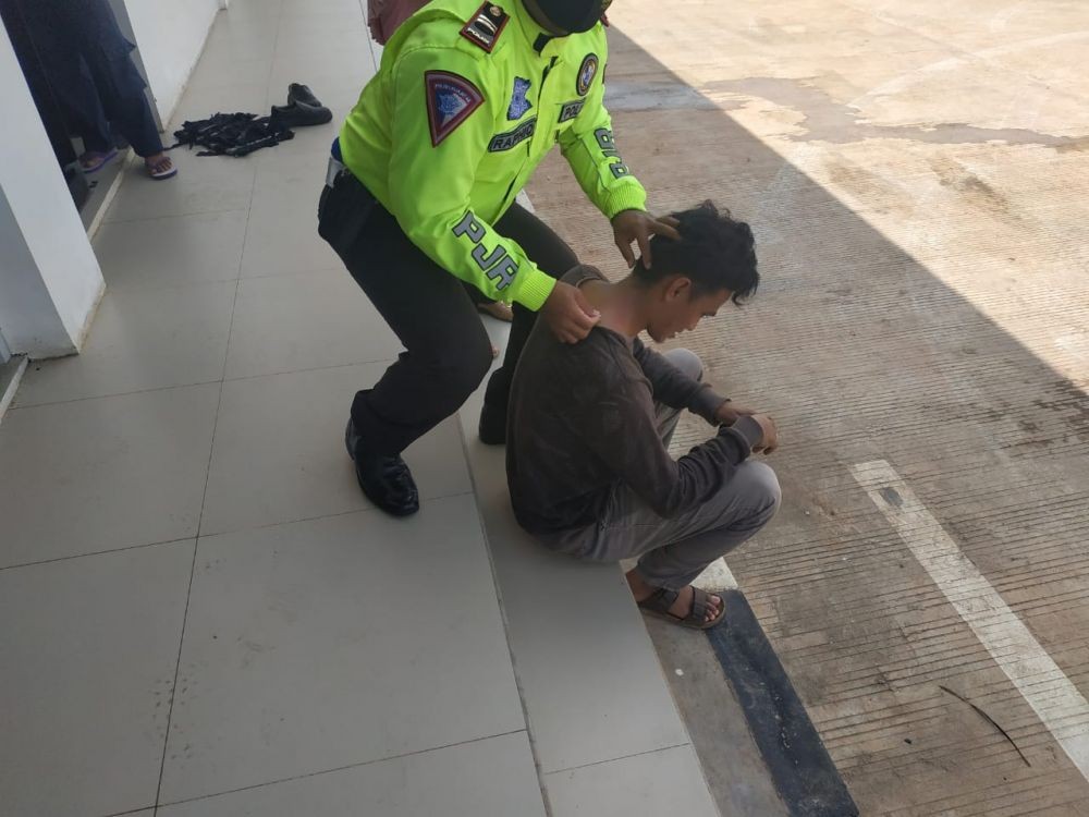 Melongok Dua Aksi Simpatik Personel PJR Ditlantas di Tol Lampung