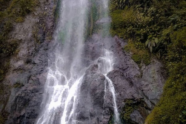 Indah Banget, 10 Curug Indonesia Paling Curi Perhatian Selama 2020