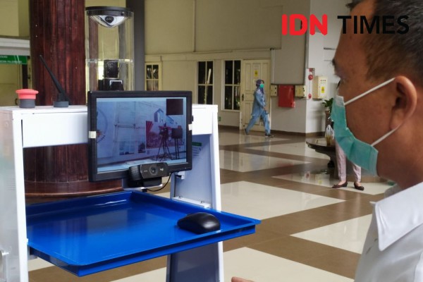 RSMH Palembang Gunakan Raisa, Robot Pelayan Pasien COVID-19