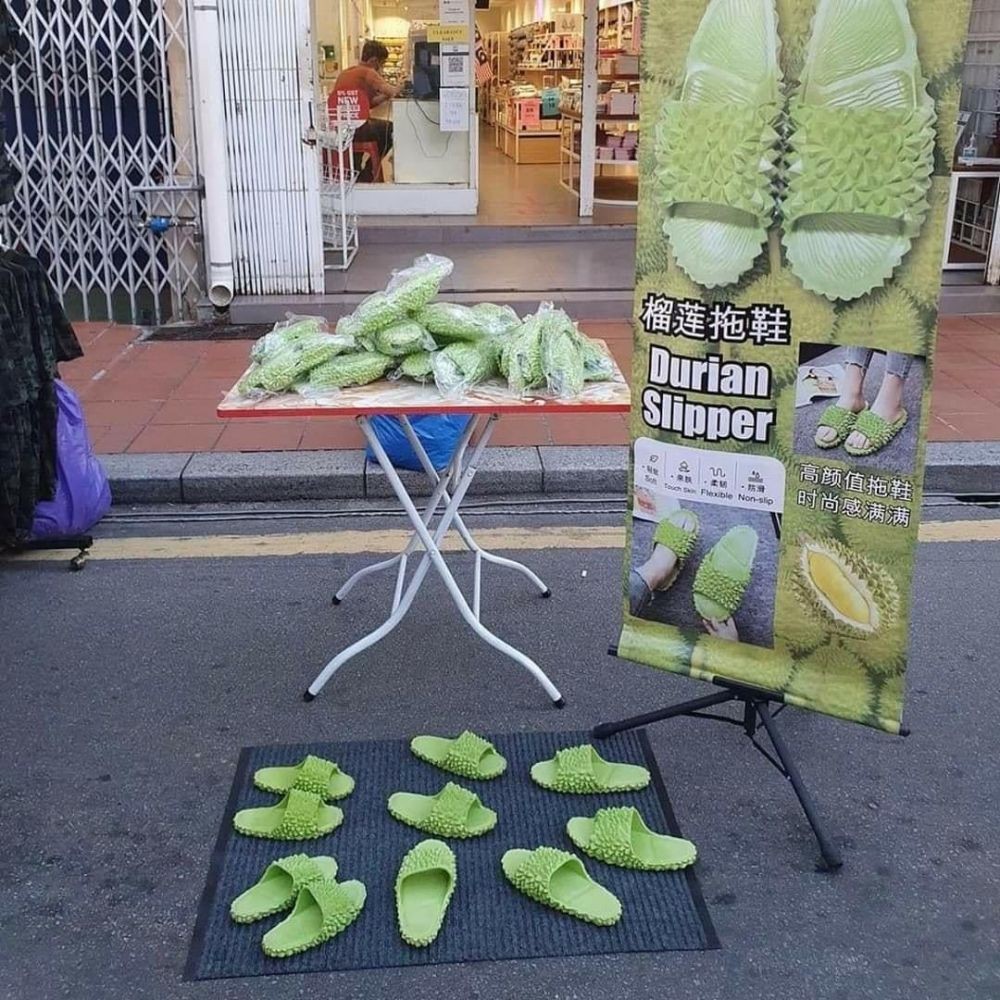 Aneh Banget, 10 Potret Jual Produk Ini Malah Bikin Ngakak