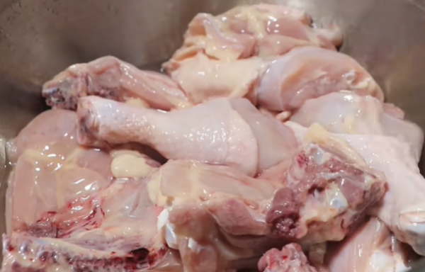 Resep Ayam Panggang Bumbu Rujak, Inspirasi Menu Harian di Rumah