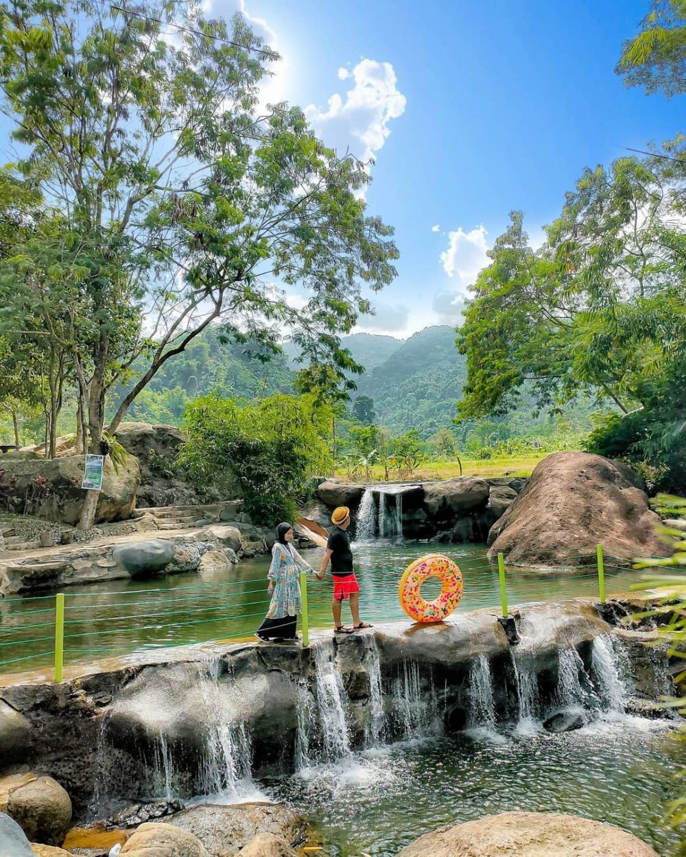 Bukan Puncak, 10 Wisata Alam Bogor Ini Bakal Hits pada 2021